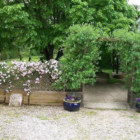 Chez Scallan B&B Sens sur Seille ภายนอก รูปภาพ