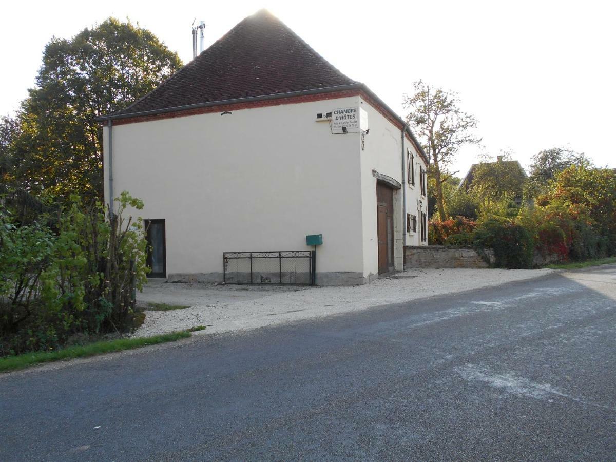 Chez Scallan B&B Sens sur Seille ภายนอก รูปภาพ